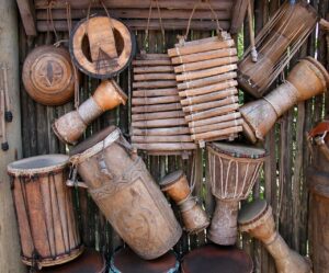 Afrykańskie instrumenty etniczne wykonane z drewna