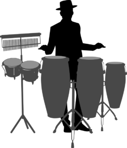 Grafika przedstawia perkusisię i instrumenty perkusyjne - bębenki, chimes, conga